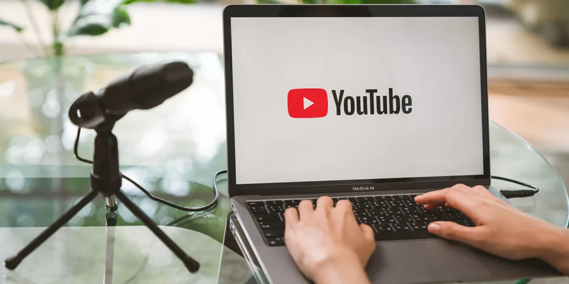 YouTube: podcasts atraem mais de um bilhão de pessoas mensalmente