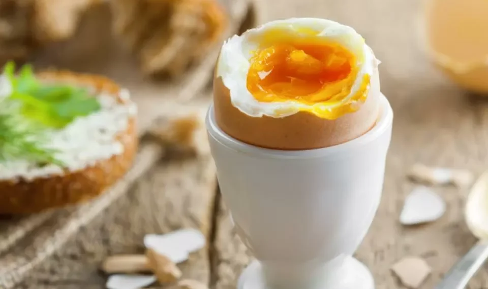 Esta es la mejor manera de hervir un huevo, de acuerdo con la ciencia