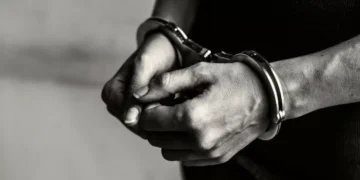 Homem é preso em Apiúna por descumprir medida protetiva ao invadir casa da ex-companheira