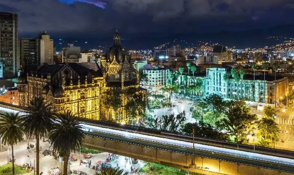 ¿Cuál es el departamento más bonito de Colombia, según la IA?