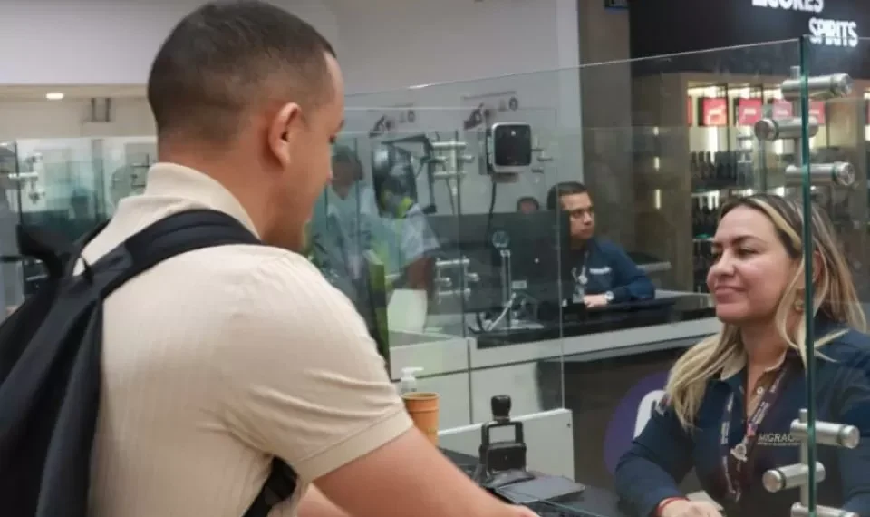 Tome nota: estos son los trámites puede realizar desde la web de Migración