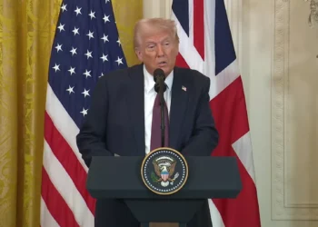 Trump chama de “ridícula” condenação da Apple na Europa