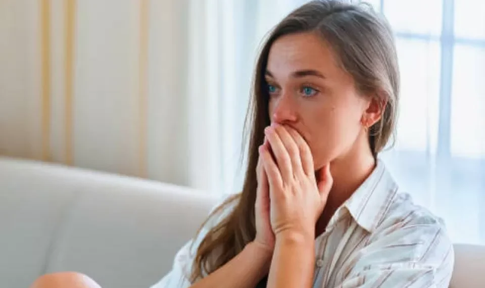 Los 5 alimentos que no debe comer para controlar la ansiedad y mejorar su salud mental