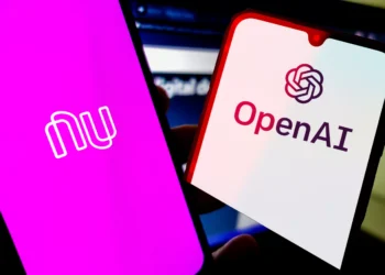 Nubank aposta em parceria com OpenAI para uso de IAs em seus serviços
