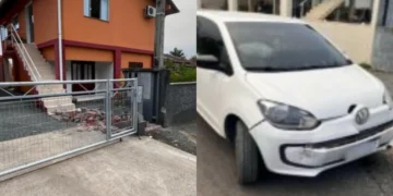 Condutora perde o controle da direção e colide contra muro de imóvel em Pomerode