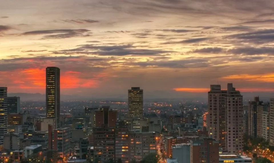 ¿Cuál es la ciudad de Colombia con los atardeceres más bonitos, según la IA?