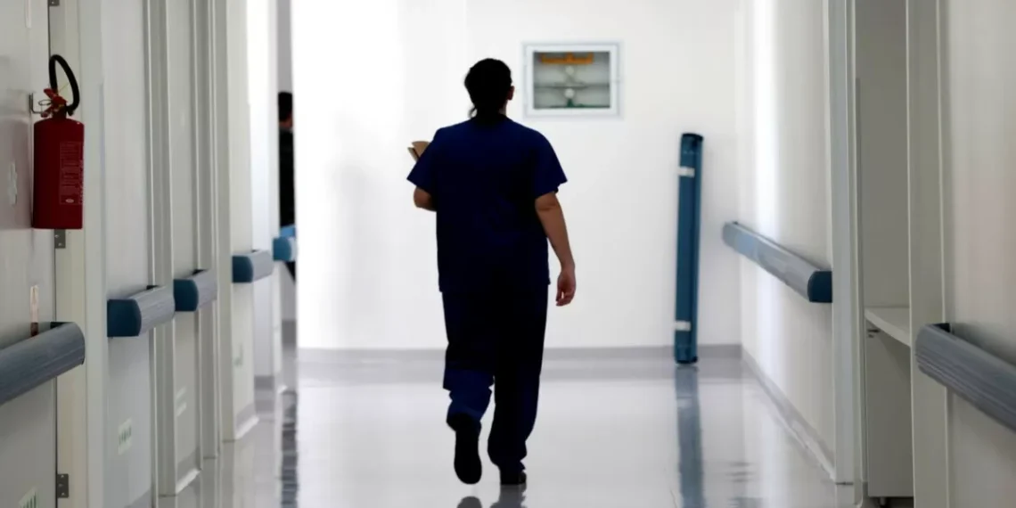 SC sanciona lei que garante direito à visita virtual para pacientes internados