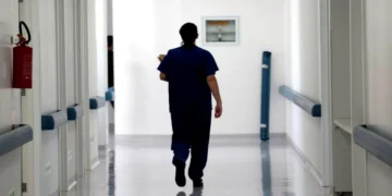 SC sanciona lei que garante direito à visita virtual para pacientes internados