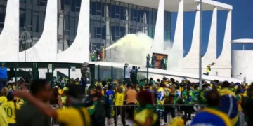 STF substitui penas de 542 condenados pelos atos de 8 de janeiro