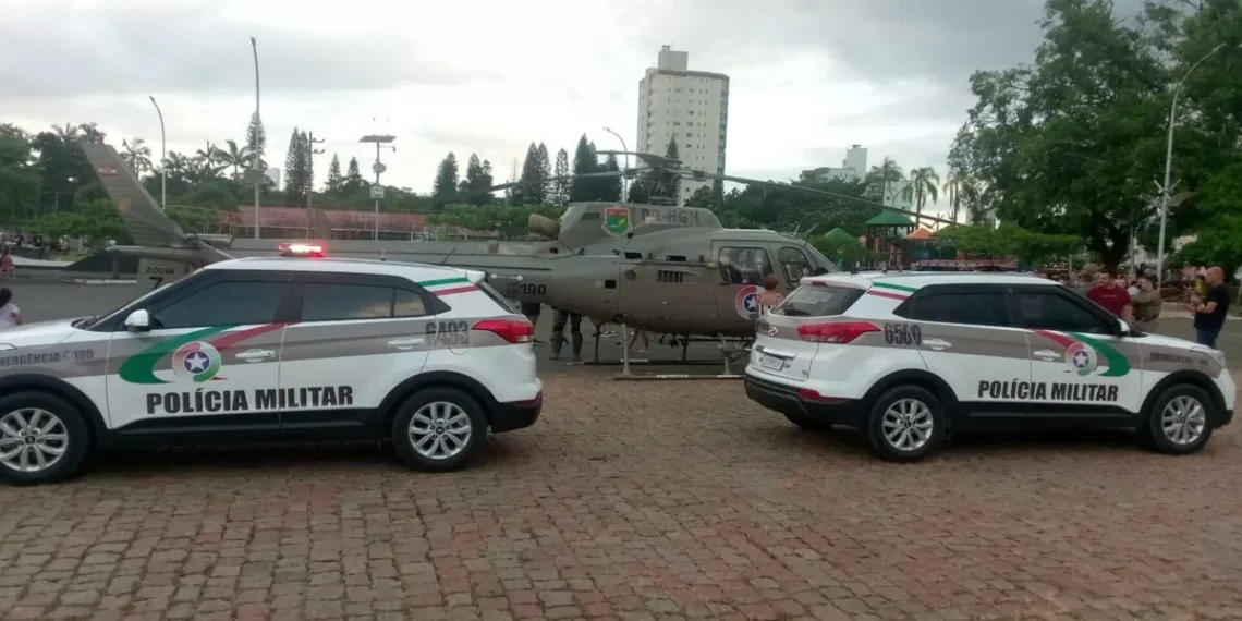 Águia-07 realiza transporte de mulher em AVC para Timbó