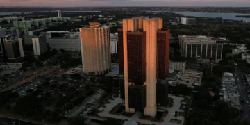 Setor público tem déficit primário de R$ 45,604 bi em 12 meses até janeiro, mostra BC