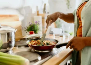 Es fácil: esto es lo único que debe hacer en su casa para ser una persona ‘más feliz’