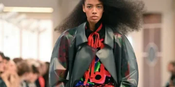 La nueva propuesta de moda que presentó la marca Louis Vuitton en París