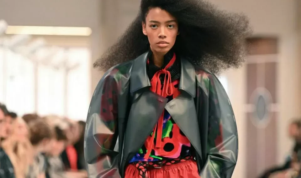 La nueva propuesta de moda que presentó la marca Louis Vuitton en París