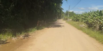 Obras de infraestrutura bloqueiam rua em Indaial nesta quinta-feira (27)