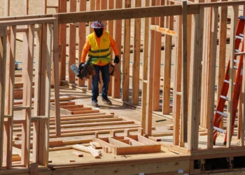 Gastos com construção nos EUA diminuem inesperadamente em janeiro