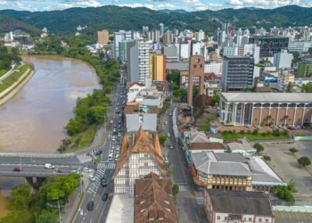 Blumenau registra 929 novas vagas de emprego em fevereiro