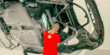 Itália prepara plano para unir setores automotivo e de defesa, diz ministro