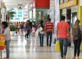 Vendas do varejo sobem 2,4% em fevereiro, mas caem na comparação anual, aponta Getnet