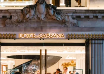 Dolce & Gabbana apuesta por la belleza y la independencia en el mercado de lujo