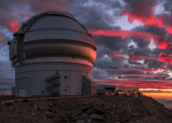 Observatorio captó la explosión de una nova ultra caliente: así se vivió el momento