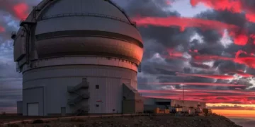 Observatorio captó la explosión de una nova ultra caliente: así se vivió el momento