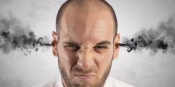 Esto genera la ira en su cuerpo y en su mente