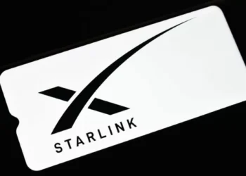 Starlink começa testes com internet para celular, mas…