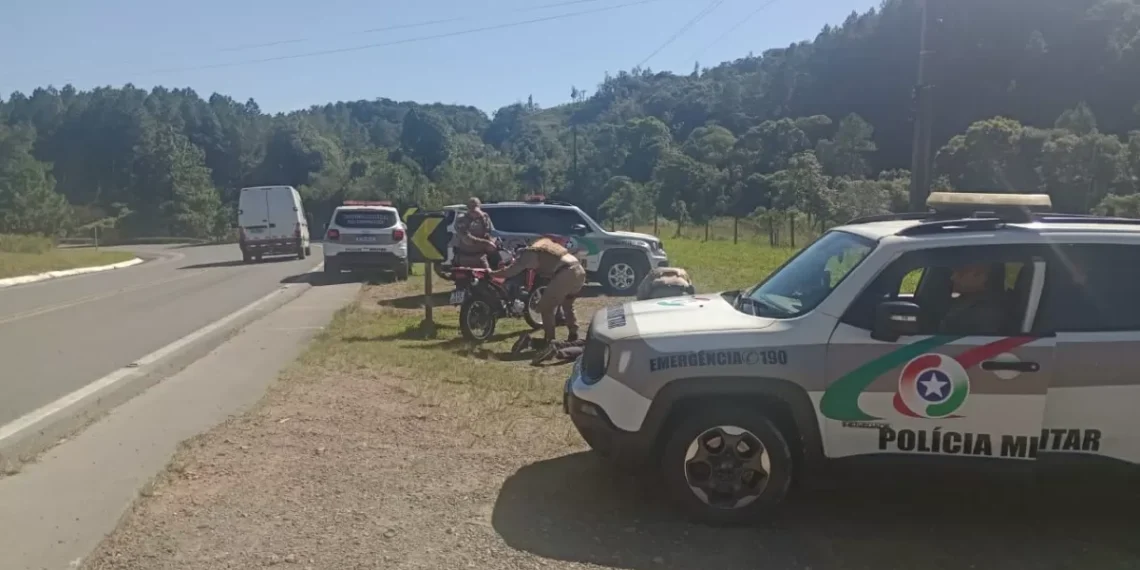 Mulher de 43 anos é morta a facadas pelo companheiro em Brusque