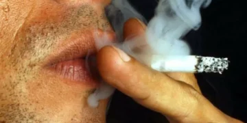Un estudio lo dice: horas de vida que pierde por cada paquete de cigarrillo que fuma