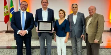 Timbó firma parceria com o Sistema S para implantação de contraturno escolar na Rede Municipal