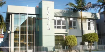 Pastor é condenado a 37 anos por estupro e importunação de dois adolescentes em SC