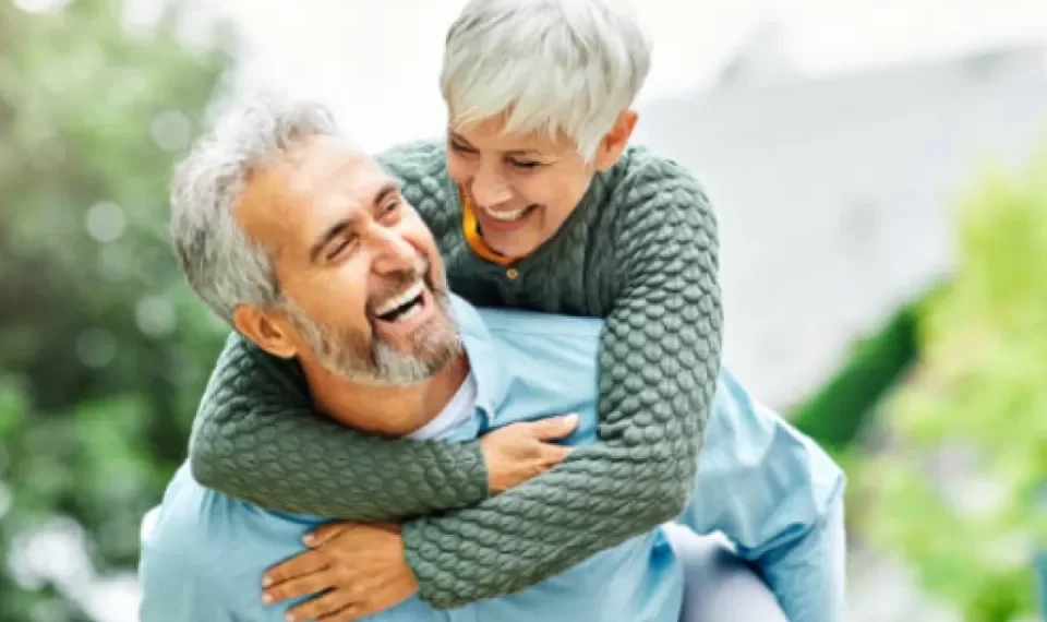 Primera generación sin hijos llega a la vejez: el panorama al que se enfrenta