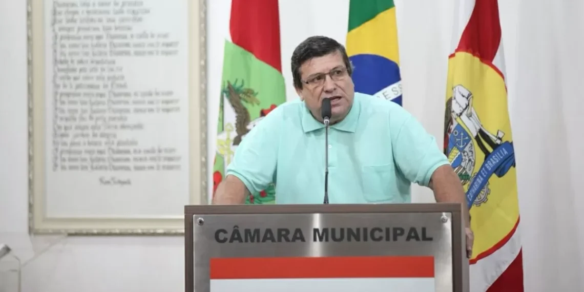 Moção de repúdio contra o presidente Lula é aprovada na Câmara de Blumenau