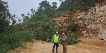 Trabalhador morre soterrado após deslizamento em obra na SC-281