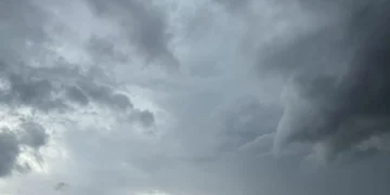 Chuva forte causa risco alto de alagamentos e enxurradas em SC
