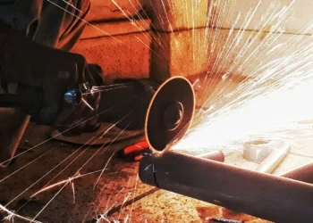 CNI: Brasil tem pior competitividade industrial entre 18 países