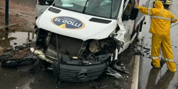 Colisão com moto, carro e caminhão deixa  dois feridos na SC-350