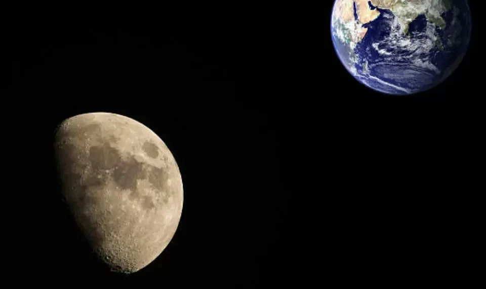 La Luna se está alejando de la Tierra: a qué se debe este fenómeno