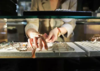 Cuál es el valor real de fábrica de los codiciados productos de lujo de grandes marcas