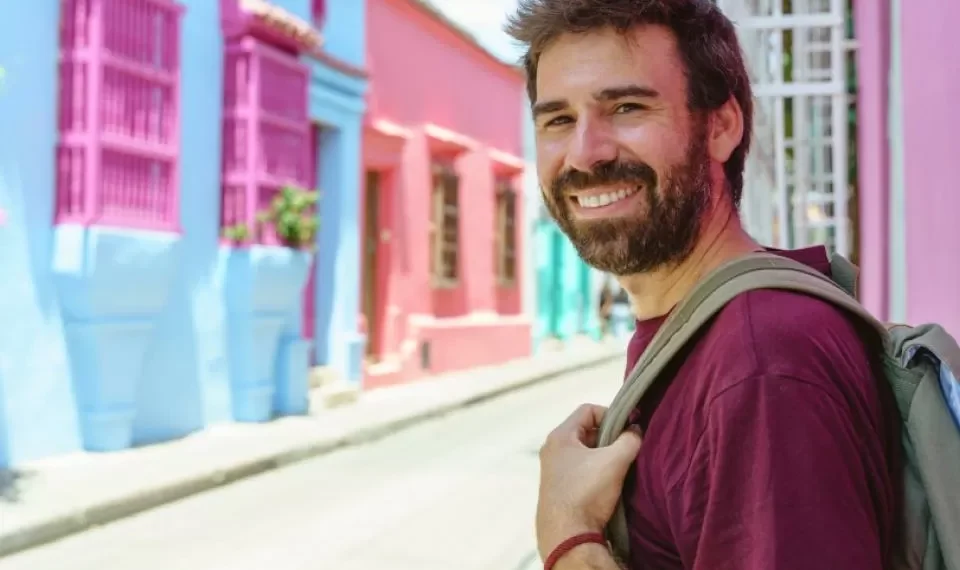 Esta es la zona en Colombia donde viven los hombres más atractivos, según la IA