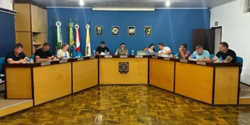 Câmara de Apiúna discute futuro da SER e aprova mês de conscientização sobre Autismo