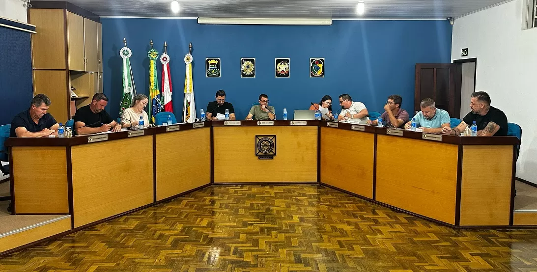 Câmara de Apiúna discute futuro da SER e aprova mês de conscientização sobre Autismo