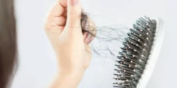 ¿Qué vitaminas tomar si se me cae mucho el cabello?