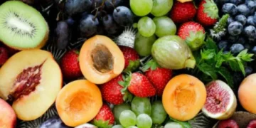 La pequeña fruta que fortalece el corazón y evita el deterioro del cerebro