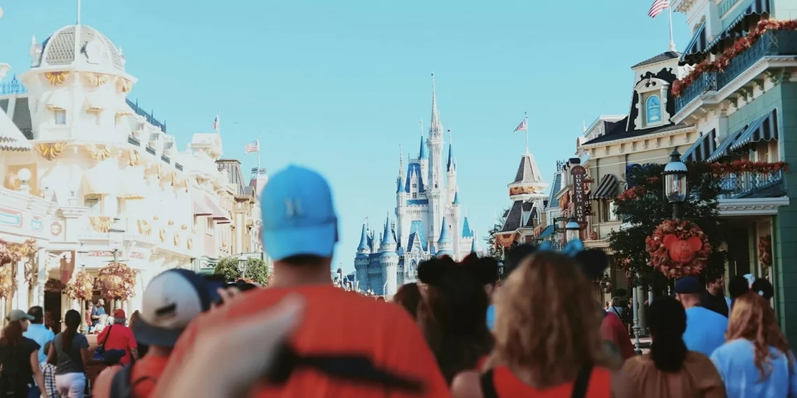 Turismo nos EUA tem maior queda desde a pandemia; Goldman projeta perdas de US$ 90 bi