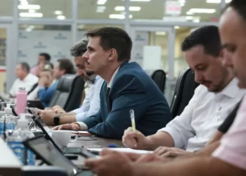 Câmara de Blumenau pede retirada de tubulação da SCGÁS que atrasa obra da BR-470