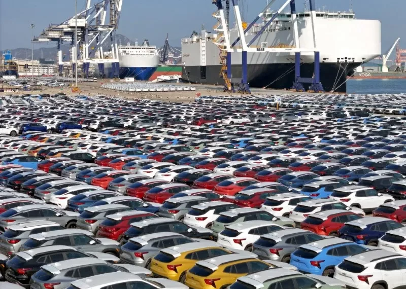 Brasil tem superávit comercial de US$ 8,155 bi em março, acima do esperado