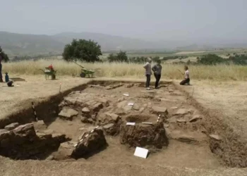 Ruínas de cidade ancestral ligada a Alexandre, o Grande, são encontradas