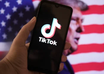 Tarifaço de Trump ‘azedou’ acordo para venda do TikTok nos EUA